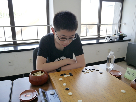 少年组冠军黄明宇