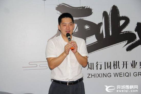 中国围棋协会副主席、世界冠军常昊九段