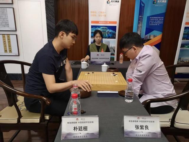 龙元明城杭州战成都懿锦控股