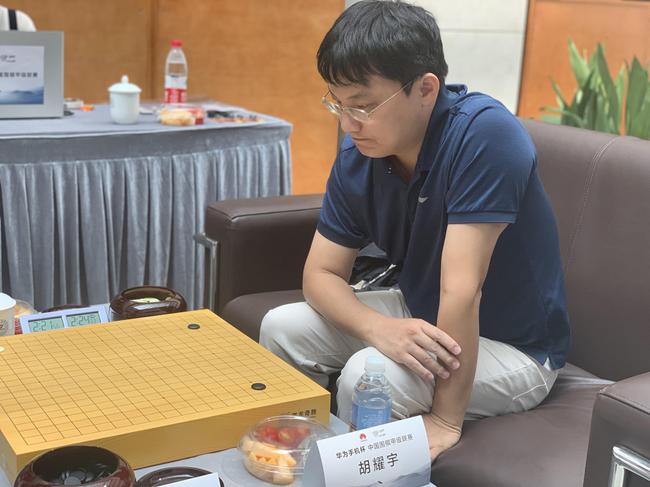 胡耀宇为上海取得唯一一胜